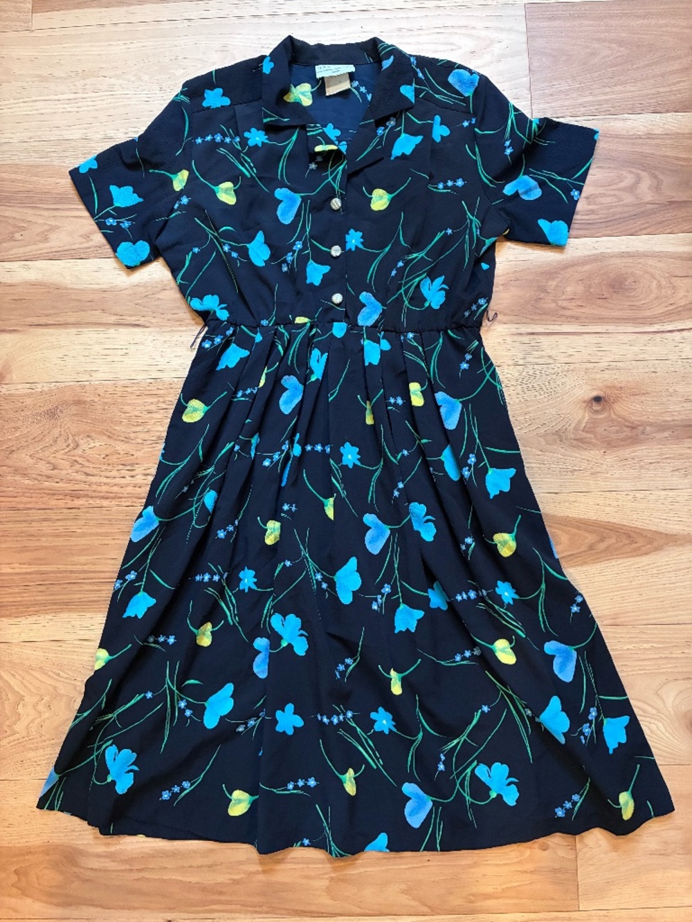 Leslie Belle vintage midi dress (Made in Canada)